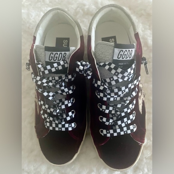 Ltd Edition Golden Goose Superstars - Picture 5 of 14